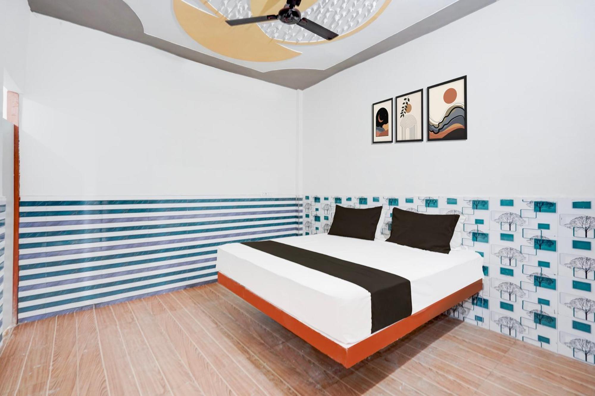 Hotel O Golden Bird Noida Eksteriør billede